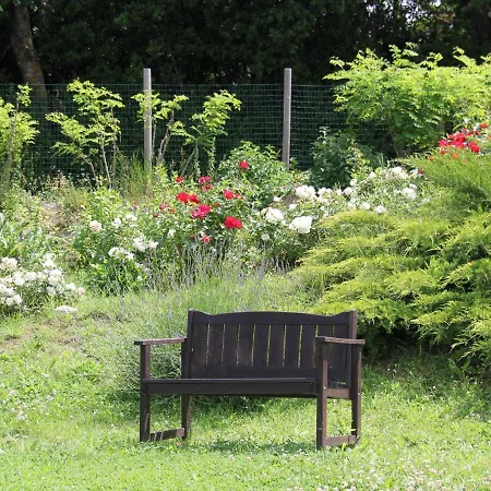 Flat in Piticchio with Scenic Views&Pool Arcevia