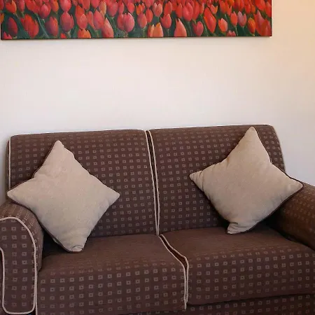 Belvilla By Oyo Colle Apartmán *