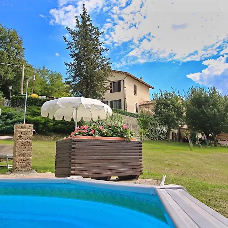 Apartament Flat in Piticchio with Scenic Views&Pool Arcevia